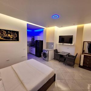 Studio con letto king size
